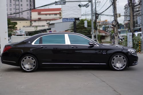 Mercedes benz S600 V12 maybach