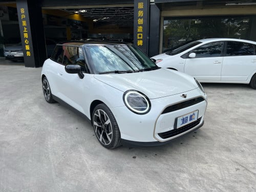 MINI Cooper 2024 Range452KM