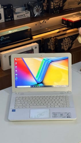 Model: Asus X441U (1ទឹកស្អាត 98%)