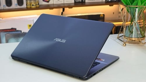 Model: Asus X505BP (1ទឹកស្អាត 98%)
