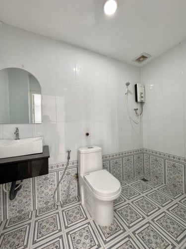 Modern 1 Bedroom Apartment in Toul Tom Poung Area (Russian Market)