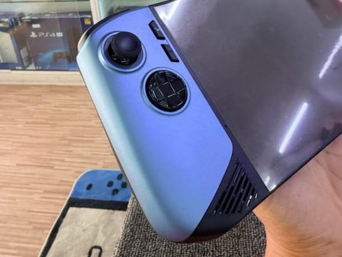 MSI CLAW 8Ai+