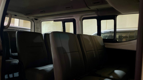 Nissan NV350 2014  ឆេ្វងសុិន Urgent sale!!!
