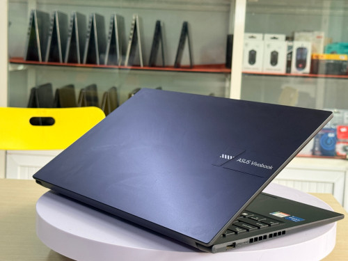 Office laptopសេរីឆ្នាំថ្មី ចូលស្តុកទៀតហើយបងៗ✔️✔️