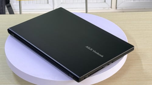 Office laptopសេរីឆ្នាំថ្មី ចូលស្តុកទៀតហើយបងៗ✔️✔️👉🏻អាចរកបាននៅ👉🏻365 Computer 🖥️