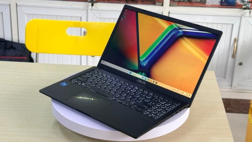 Office laptopសេរីឆ្នាំថ្មី ចូលស្តុកទៀតហើយបងៗ✔️✔️👉🏻អាចរកបាននៅ👉🏻365 Computer 🖥️