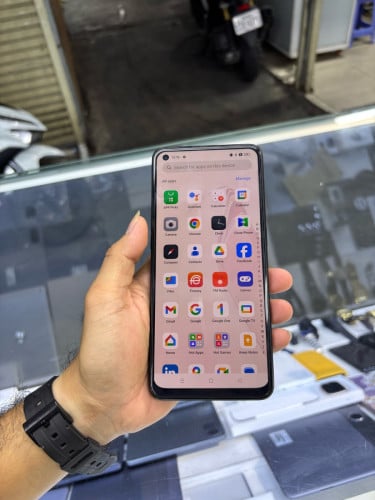 Oppo Reno8 256G Ram8G Sim2 ម៉ាសុីនអេក្រងស្រុីនដានតិចៗ
