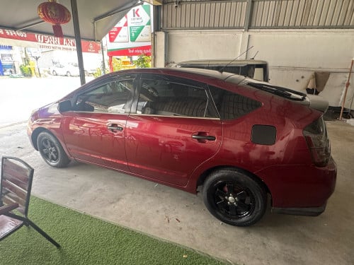 Prius 2005 half full ឡានស្អាត