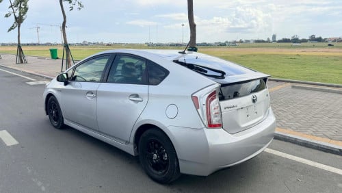 Prius 2012 option 3 ក្រដាសពន្ធ