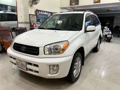 RAV4ឆ្នាំ03ប៉ុង1