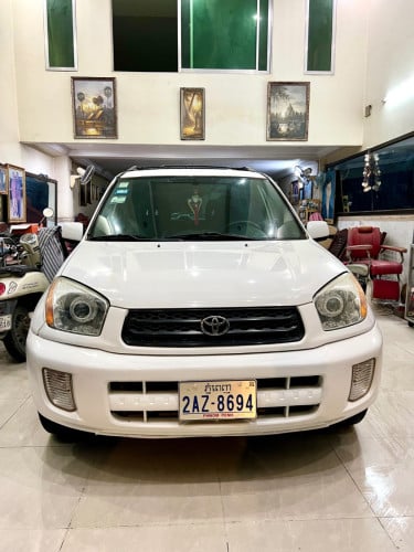 RAV4ឆ្នាំ03ប៉ុង1