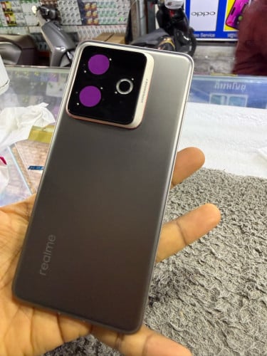 Realme GT7Pro 5G Ram12G Memory256G C/H sim2 99% មានឆ្នាំងសាក