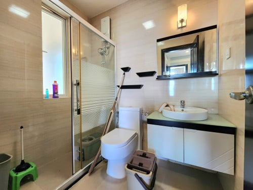 Rose Condo 2 Bedrooms for rent high floor