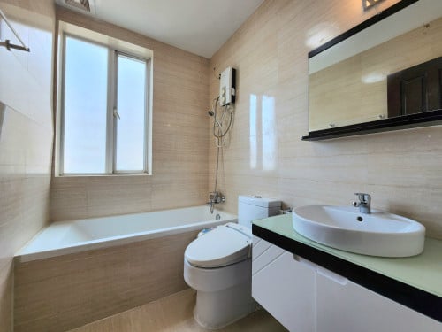Rose Condo 2 Bedrooms for rent high floor