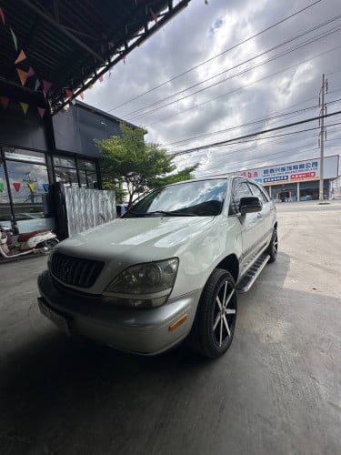 RX300 ឆ្នាំ 2002 ហ្គាសហើយ