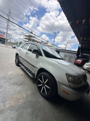 RX300 ឆ្នាំ 2002 ហ្គាសហើយ