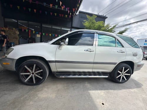 RX300 ឆ្នាំ 2002 ហ្គាសហើយ
