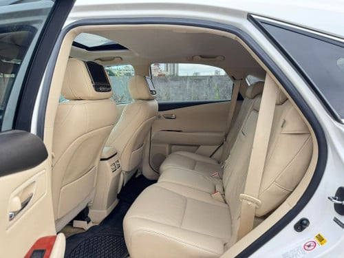 Rx350 full advanced ប៉ុង1 ក្នុងលឿង ថ្មីណាស់