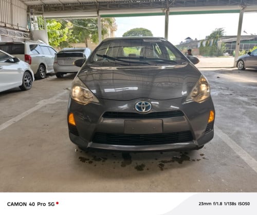 Sell PriusC 2013 option 2 តំម្លៃពិសេស​12300$ចចារធានាម៉ាសុីន​អាគុយ​abs1ខែ​