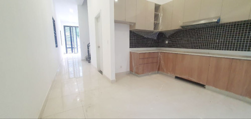 SHOPHOUSE NEAR CHIP MONG MALL 50M FOR RENT