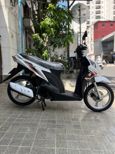 Suzuki Nex 016