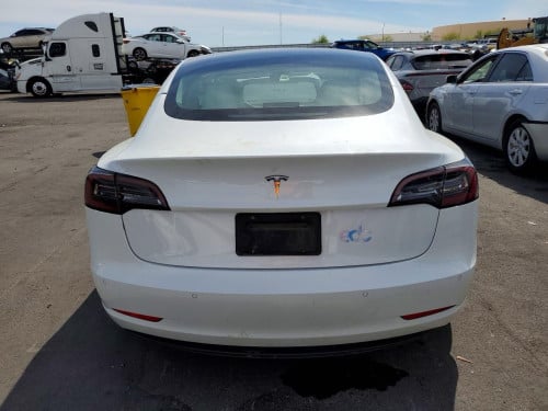 Tesla model 3 standard range plus 021