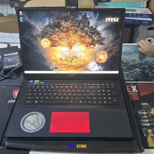 Titan 18 HX Dragon Edition