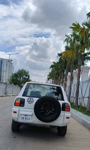 TOUOTA RAV4