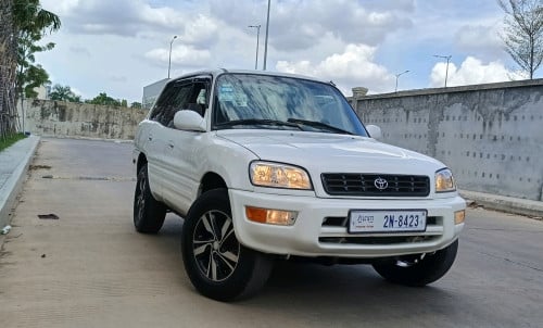 TOUOTA RAV4