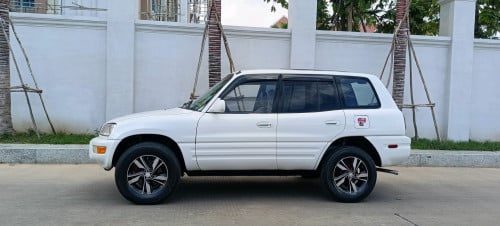 TOUOTA RAV4