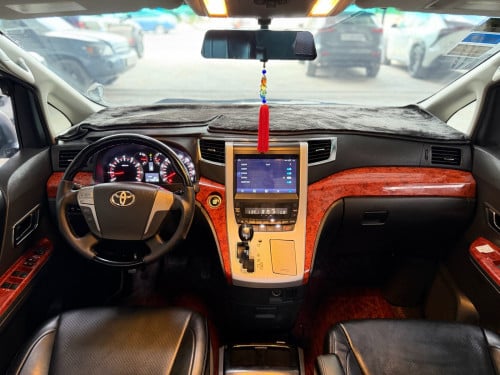 Toyota Alphard 2010 Full option