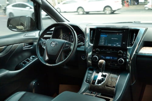 Toyota Alphard 2019