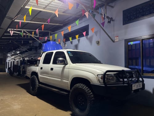 Toyota hilux 1996 លក់