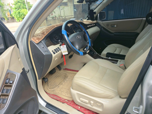 Toyota hld 02 V6 P1 limited