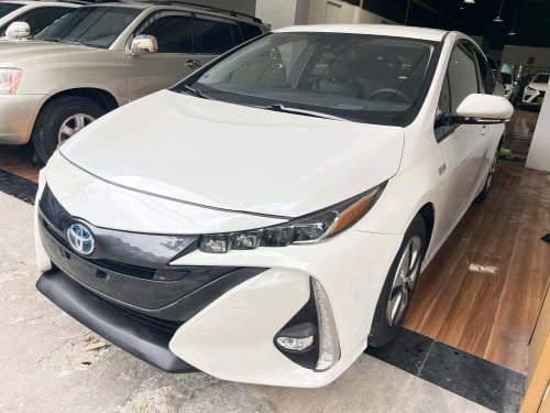 Toyota prius prime full advanced year 2017