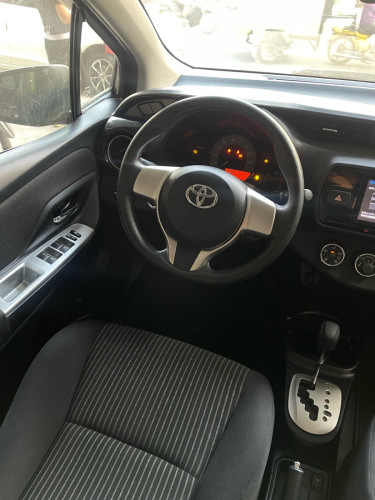 Toyota Vitz 2014