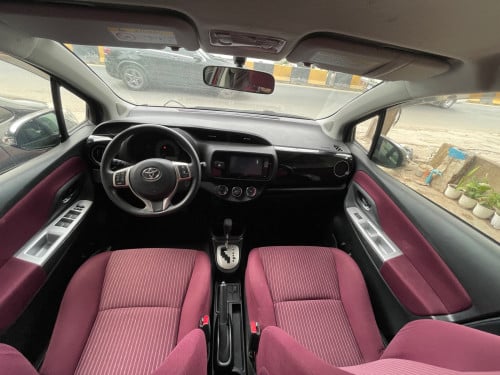 Toyota Vitz 2015