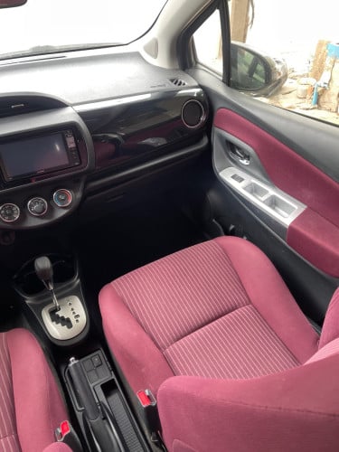 Toyota Vitz 2015