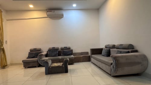 Twin Villa for rent in Borey Chip Mong land sensok Aeon2 price 1100$ negotiable full furnish