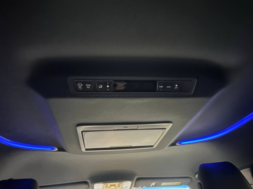 Upgrading the interior of a 2017 Toyota Alphard costs over $3,000.