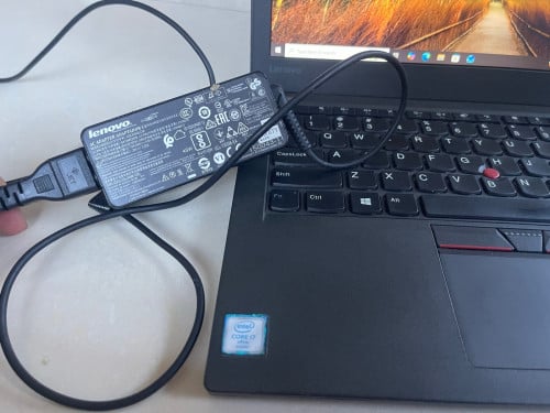 Used - Lenovo X270 i7/256GB/12.5” 3-6 hours (Double Battery)