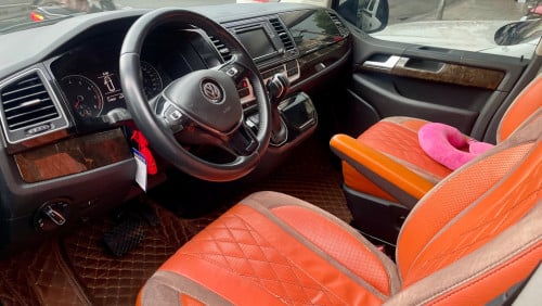 Volkswagen Multivan 2018 VIP តួវែង Urgent Sale!!!