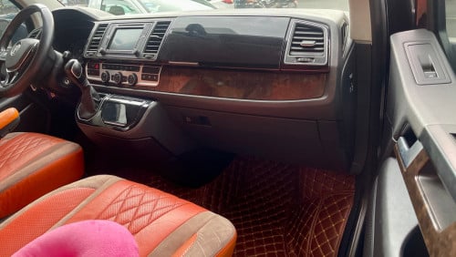 Volkswagen Multivan 2018 VIP តួវែង Urgent Sale!!!