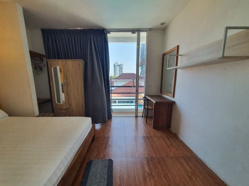 Western 1Bedroom Apartment near Independence