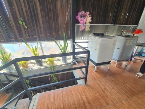Western 1Bedroom Apartment near Independence