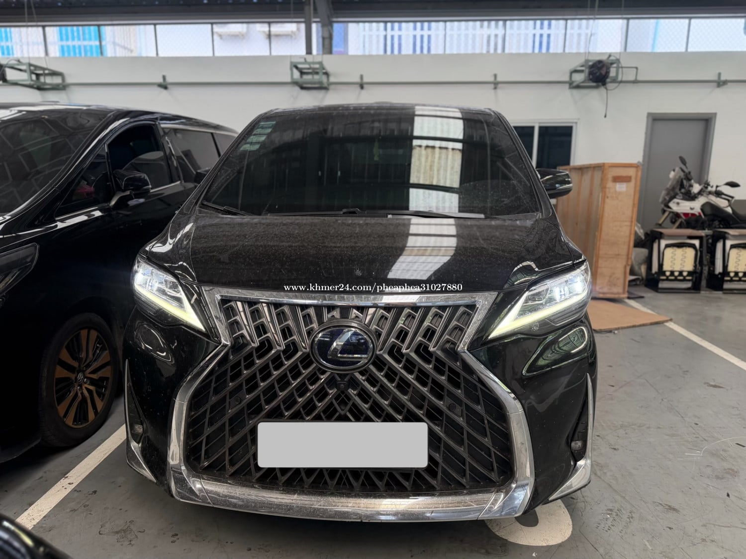 Lexus LM300H 2021 4 Seat VIP black