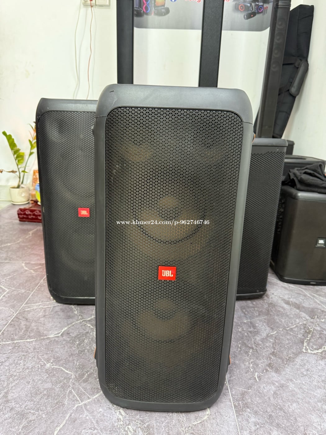 Party box300 ស្អាត97% ថ្មកាន់សំឡេងល្អ