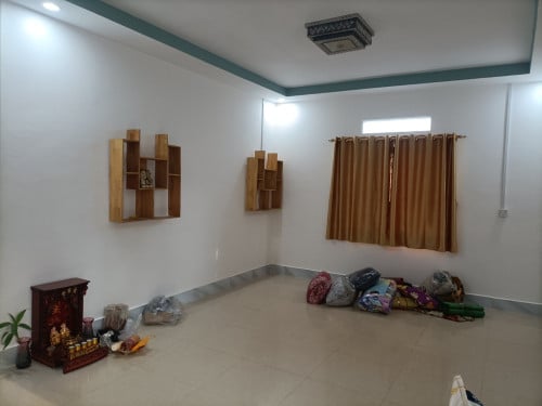 ផ្ទះលក់បន្ទាន់ (ក្រោយតុលាការក្រុងសៀមរាប)