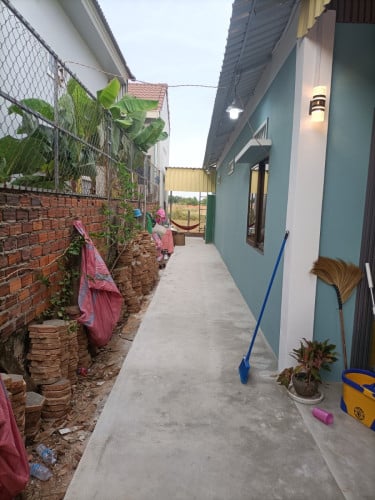 ផ្ទះលក់បន្ទាន់ (ក្រោយតុលាការក្រុងសៀមរាប)