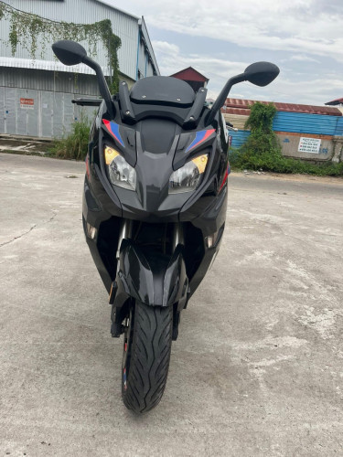 ម៉ូតូលក់បន្ទាន់